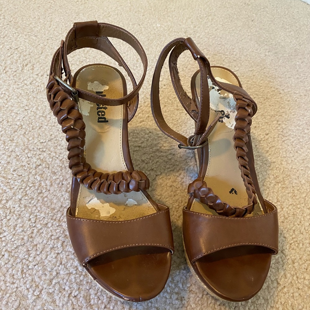 Brown wedges